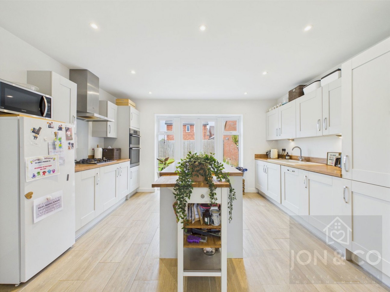 Brent Grove | Hanslope | MK19