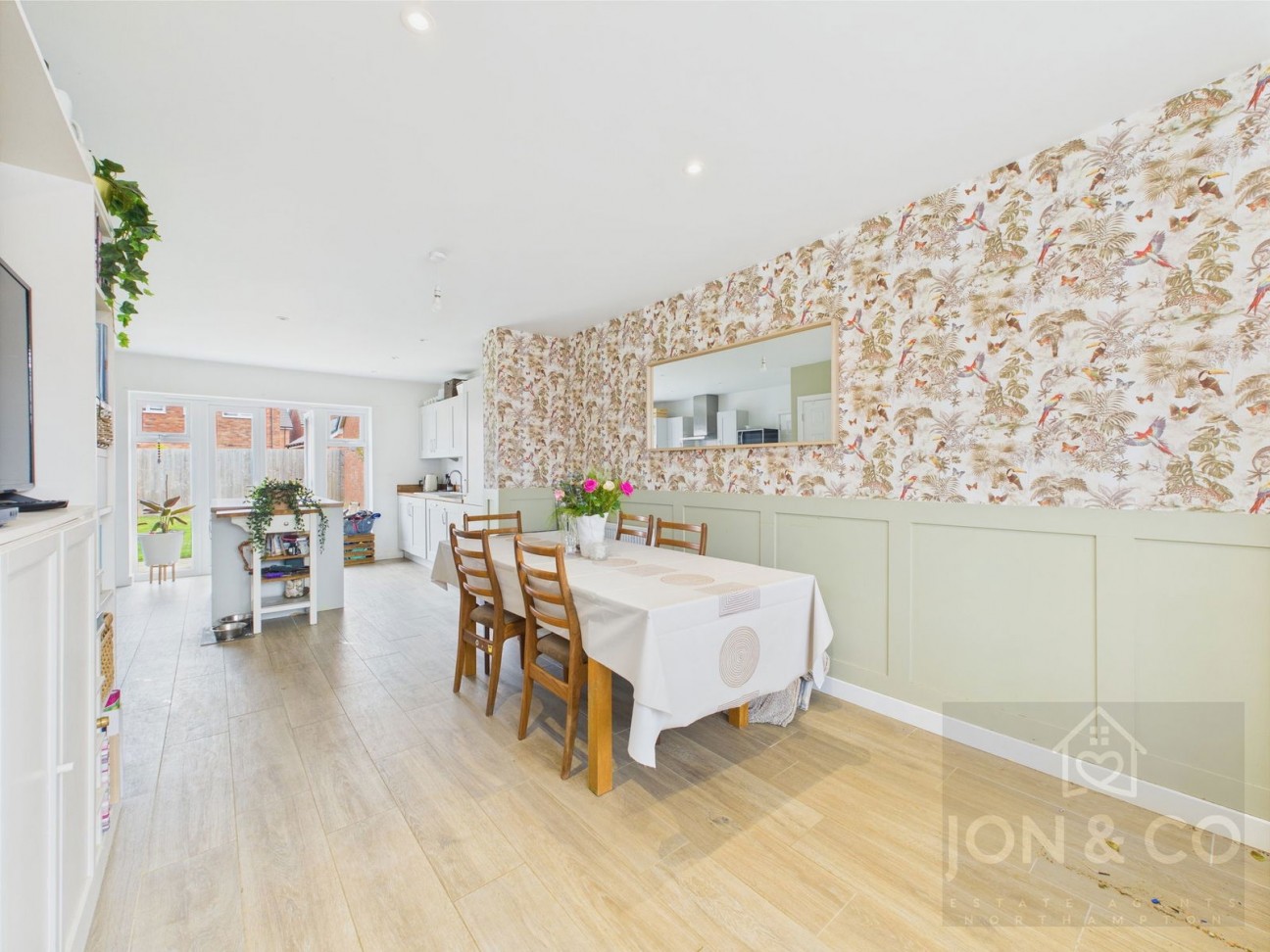 Brent Grove | Hanslope | MK19