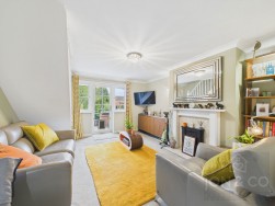 Cross Street | Moulton | NN3