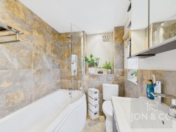 Cross Street | Moulton | NN3