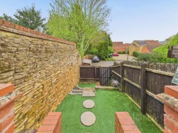 Cross Street | Moulton | NN3