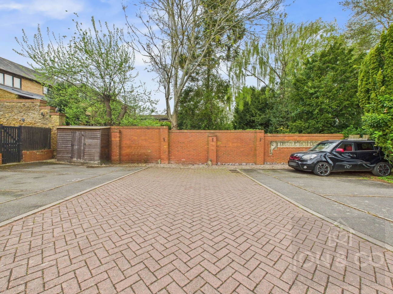 Cross Street | Moulton | NN3