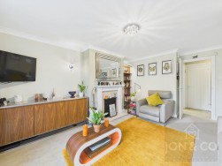 Cross Street | Moulton | NN3