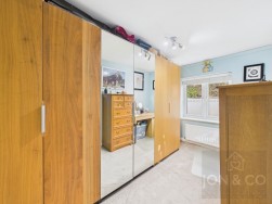 Cross Street | Moulton | NN3