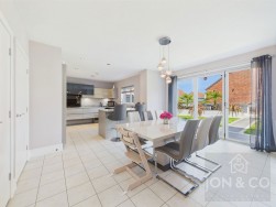 Greensleeves Close | Moulton | NN3
