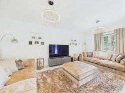 Greensleeves Close | Moulton | NN3