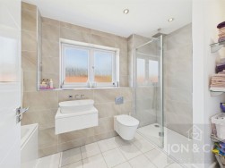 Greensleeves Close | Moulton | NN3