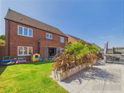Greensleeves Close | Moulton | NN3