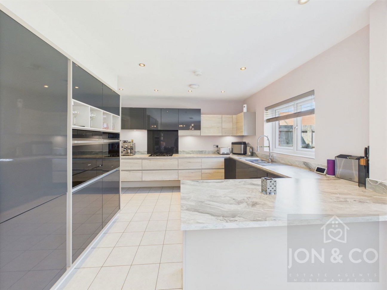 Greensleeves Close | Moulton | NN3