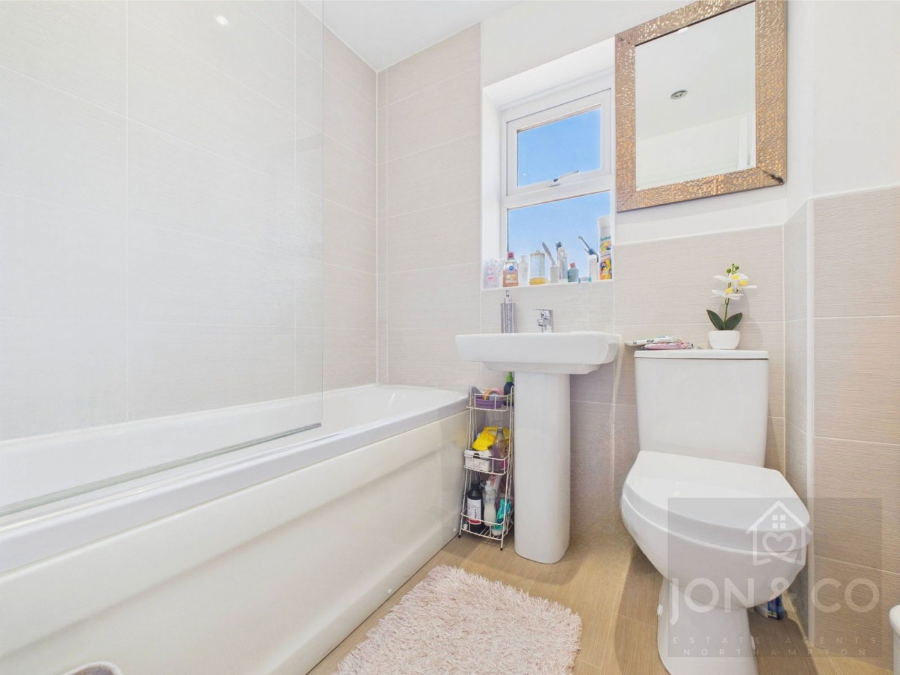 Sandy Hill Lane | Moulton | NN3