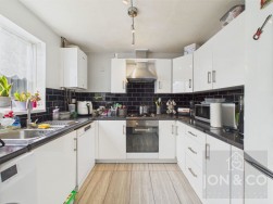 Deansway | Rectory Farm | NN3