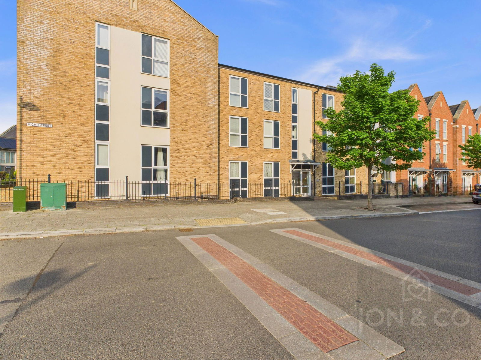 HIgh Street | Upton | NN5