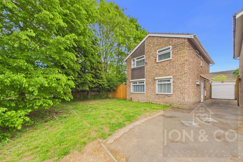 Rickyard Road | Arbours | NN3