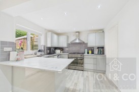 Rickyard Road | Arbours | NN3