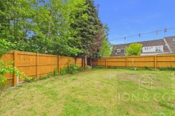 Rickyard Road | Arbours | NN3