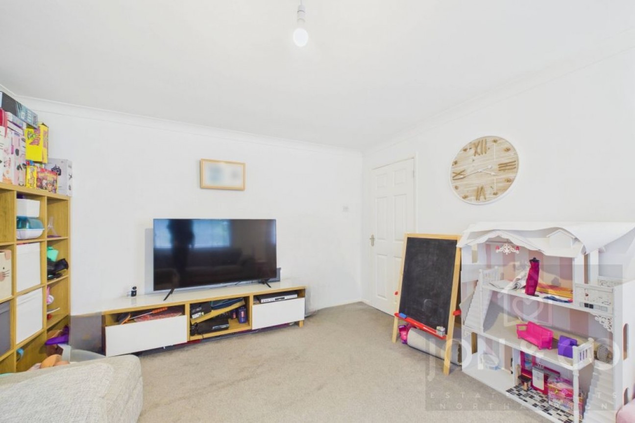 Rickyard Road | Arbours | NN3