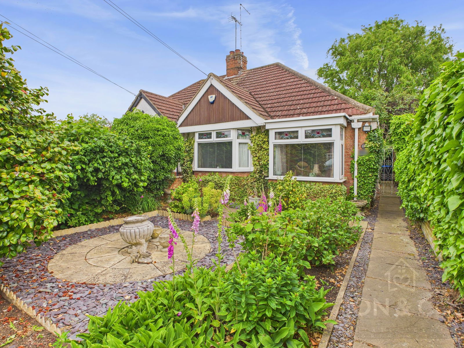 Parkfield Crescent | Northampton | NN4