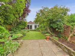 Parkfield Crescent | Northampton | NN4
