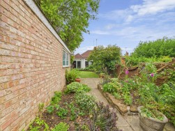 Parkfield Crescent | Northampton | NN4