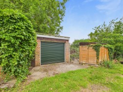 Parkfield Crescent | Northampton | NN4