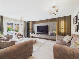 Hutchins Close | Overstone Gate | NN6