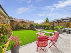 Hutchins Close | Overstone Gate | NN6