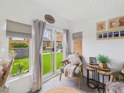 Hutchins Close | Overstone Gate | NN6