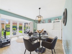 Hutchins Close | Overstone Gate | NN6
