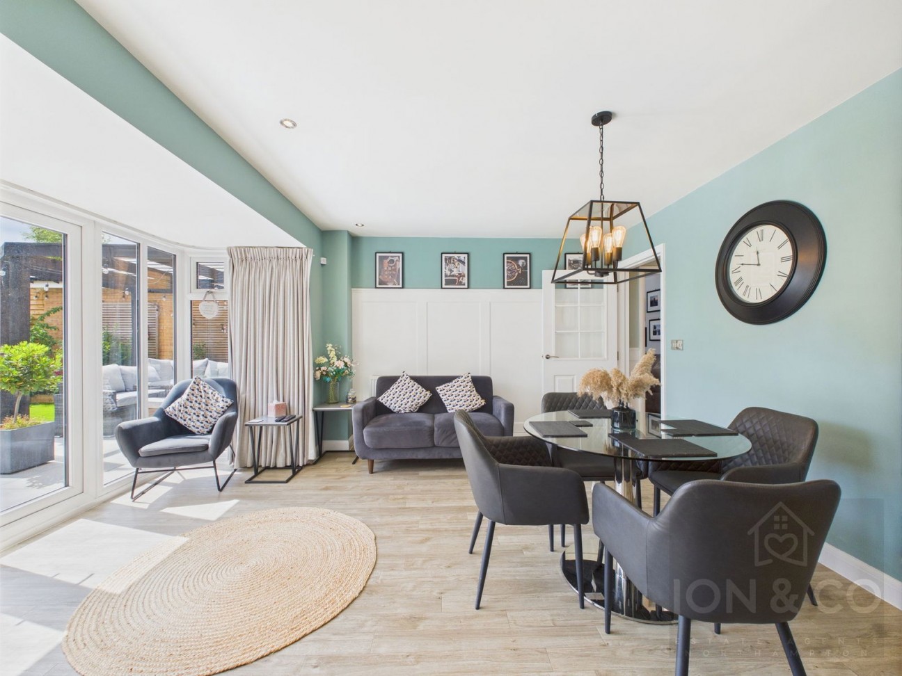 Hutchins Close | Overstone Gate | NN6