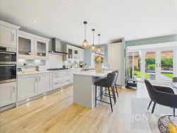 Hutchins Close | Overstone Gate | NN6