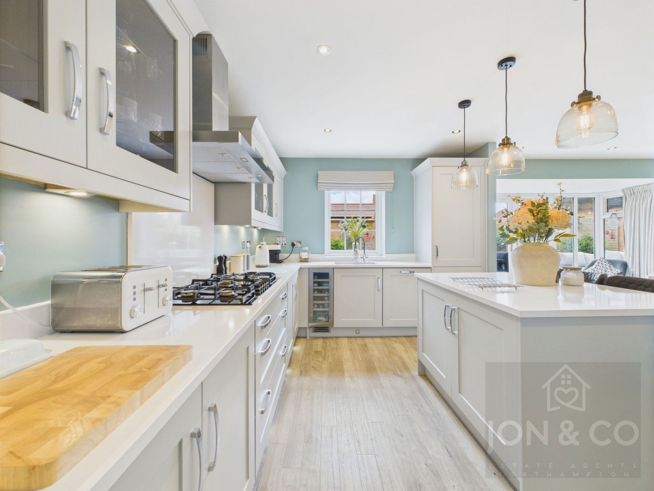 Hutchins Close | Overstone Gate | NN6