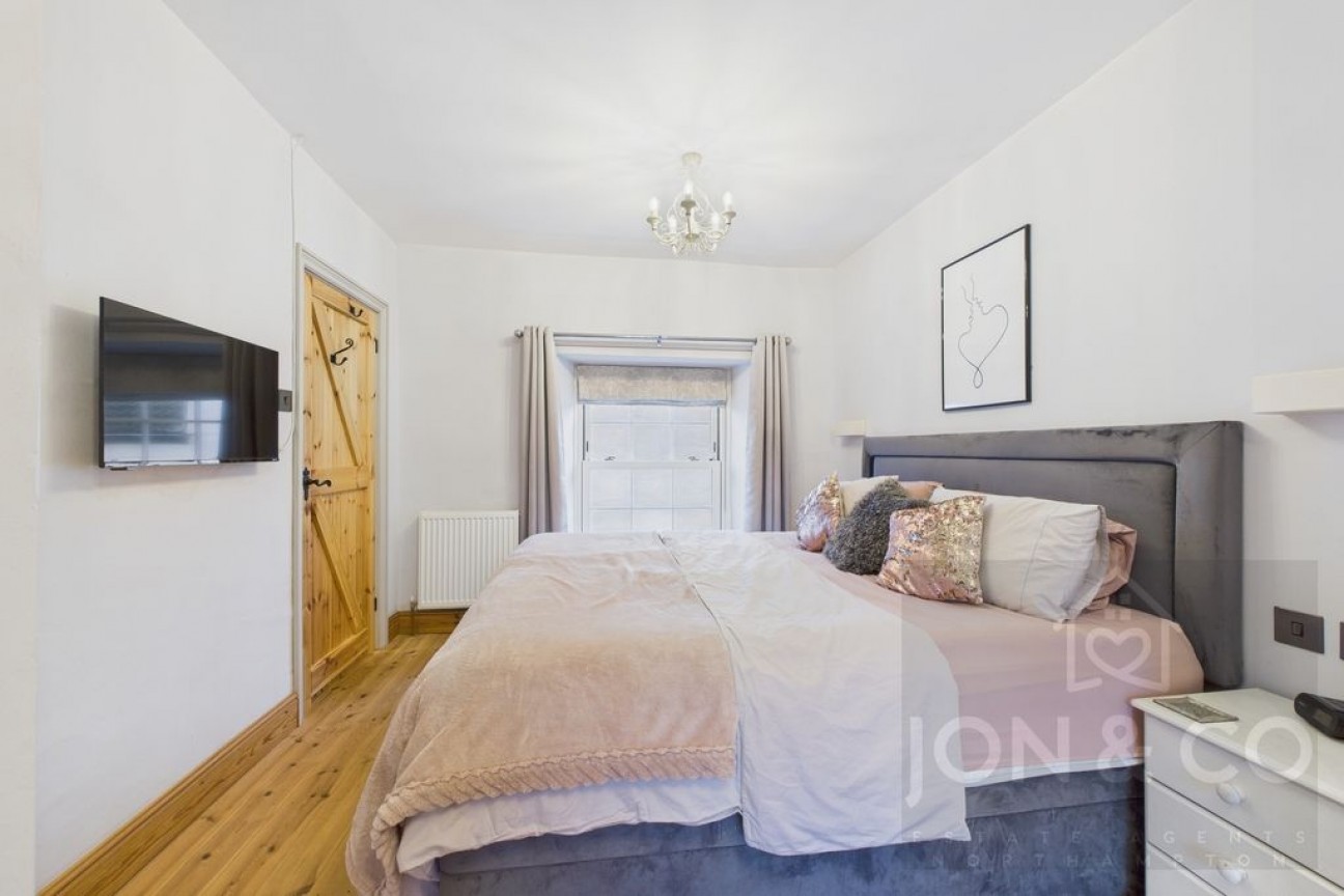 Cross Street | Moulton | NN3