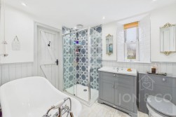 Cross Street | Moulton | NN3