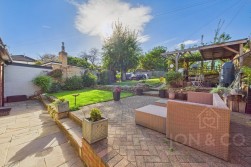 Cross Street | Moulton | NN3