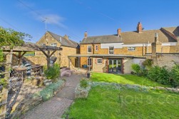 Cross Street | Moulton | NN3