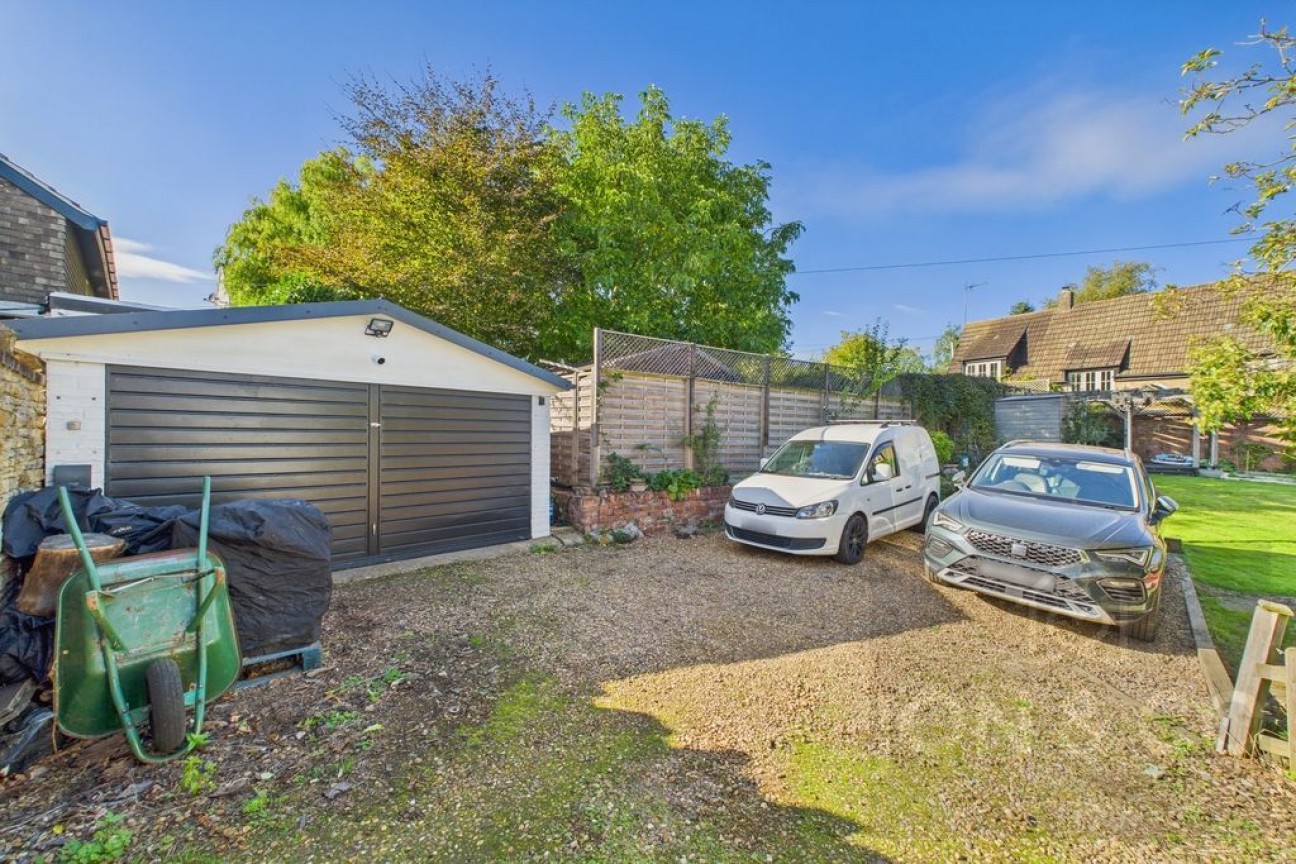 Cross Street | Moulton | NN3