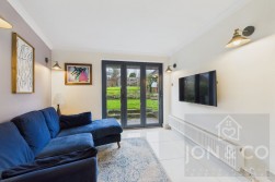 Cross Street | Moulton | NN3