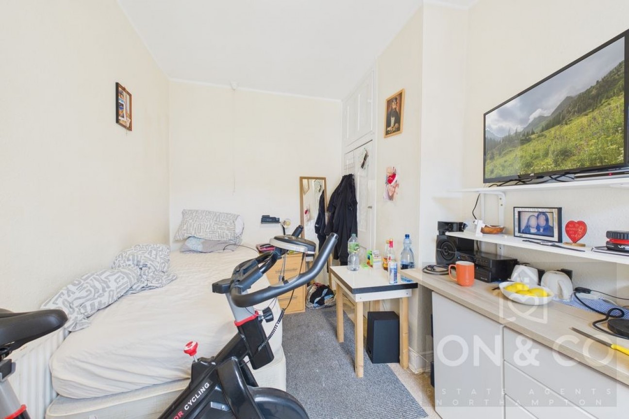 Earl Street | The Mounts | NN1