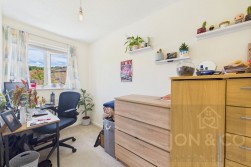 Hamsterly Park | Southfields | NN3