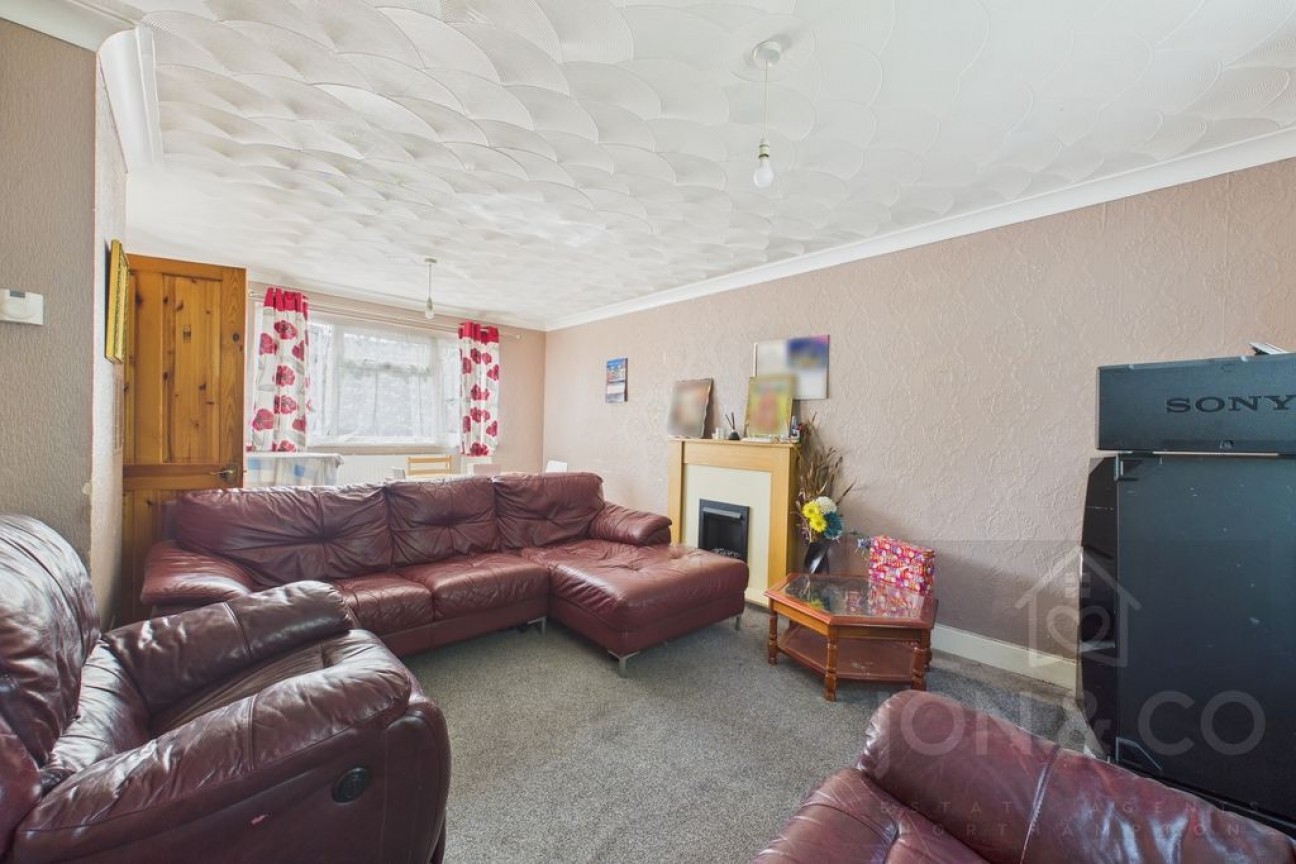 Shelley Road | Wellingborough | NN8