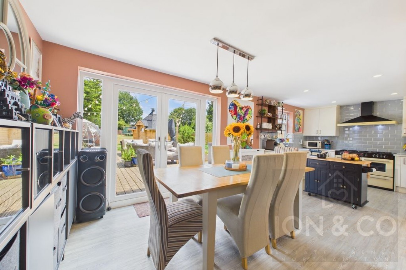 Northampton Road | Earls Barton | NN6