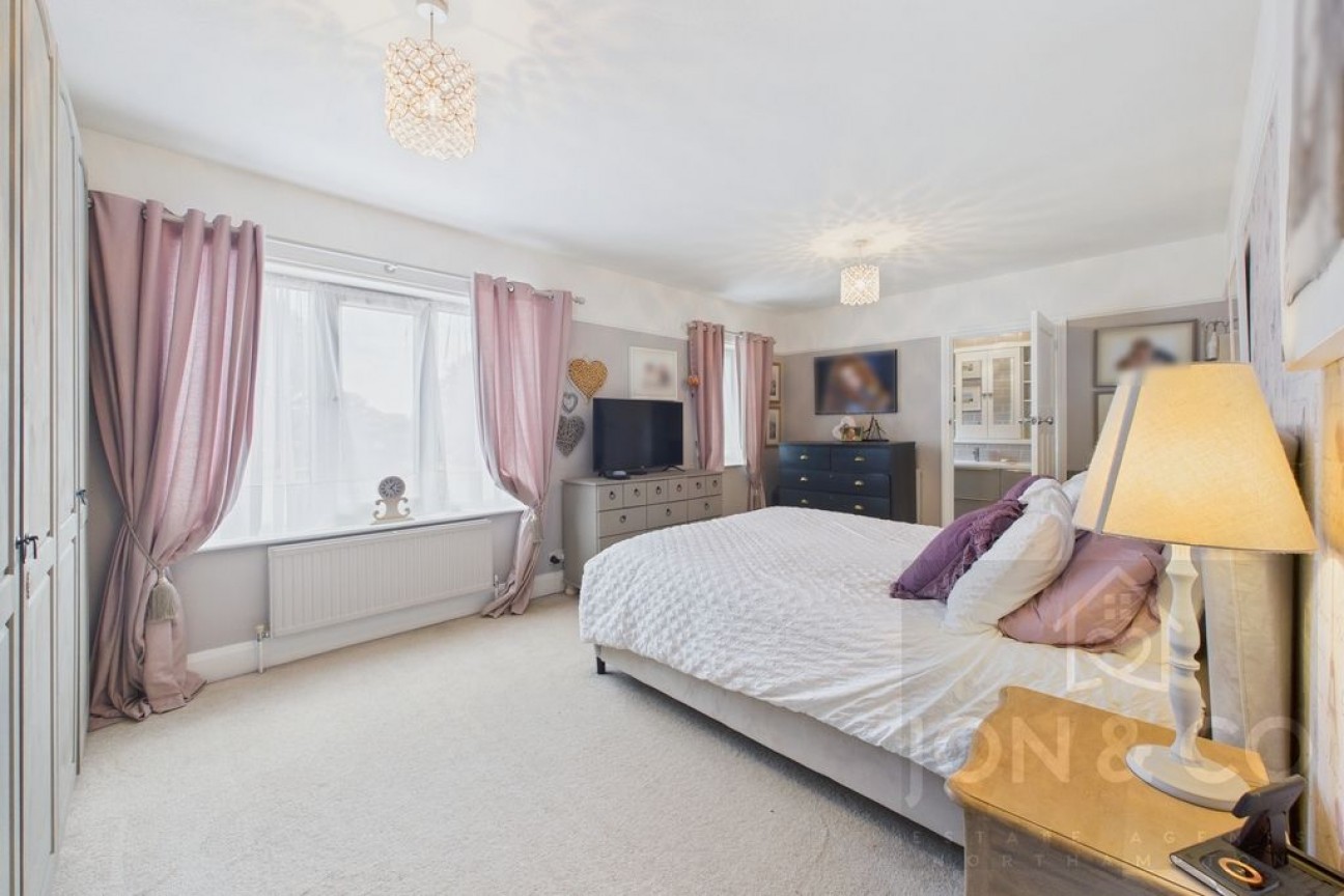 Northampton Road | Earls Barton | NN6