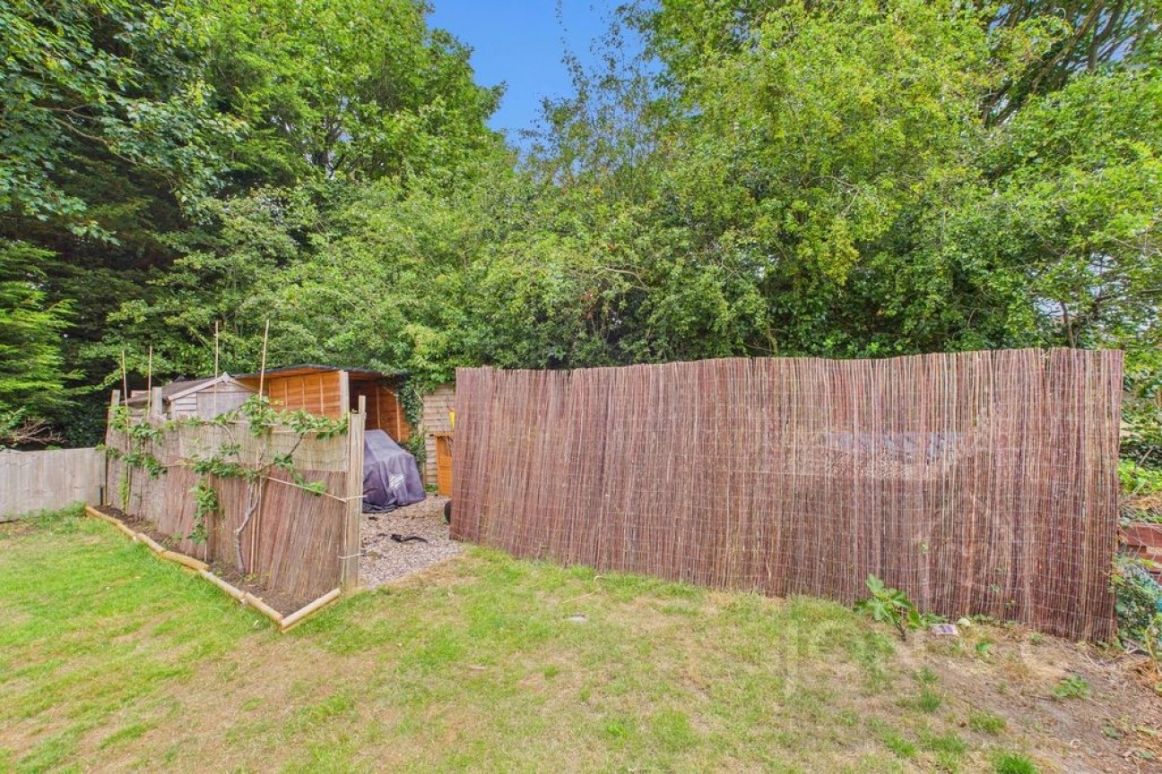 Northampton Road | Earls Barton | NN6