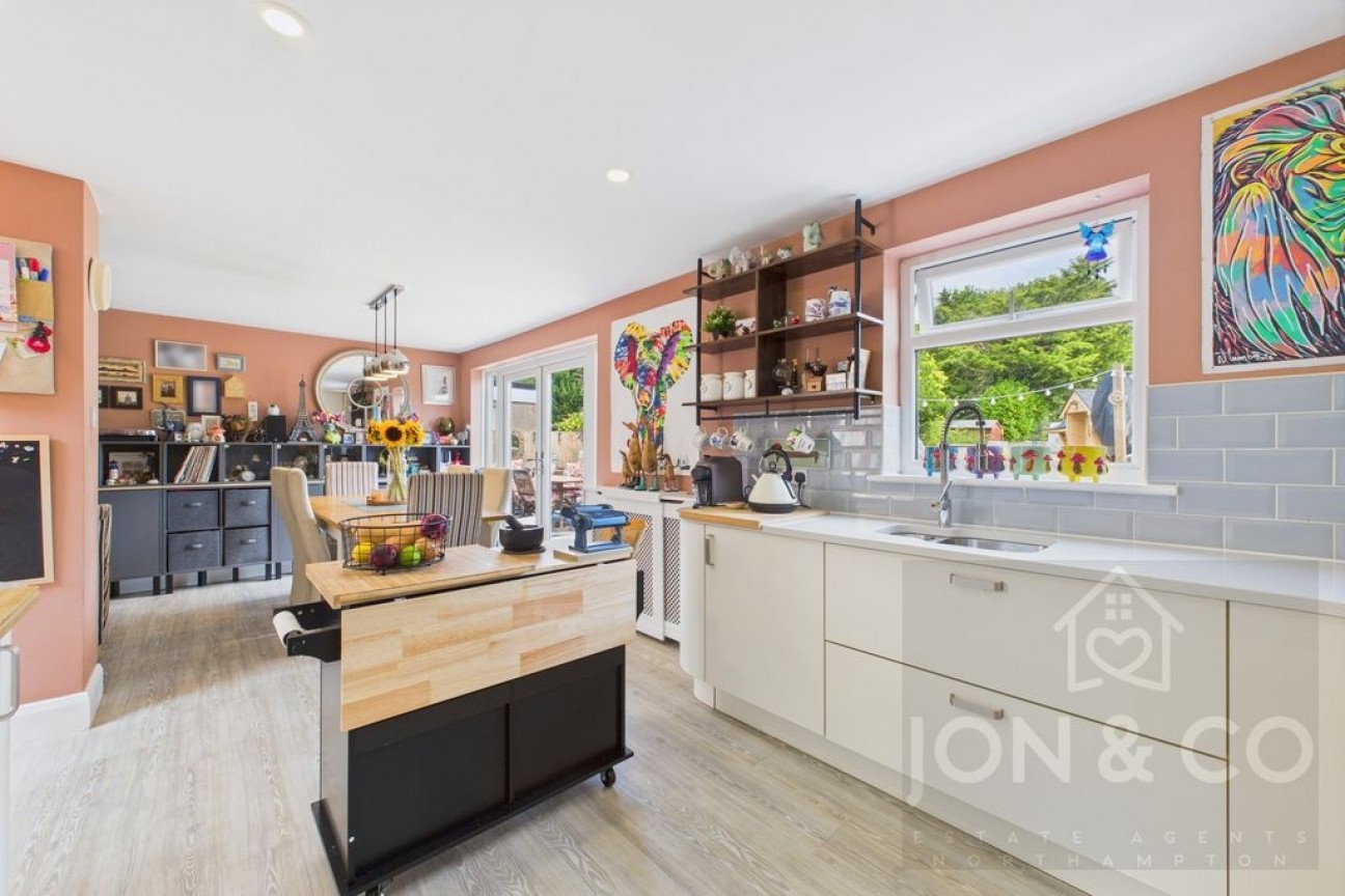 Northampton Road | Earls Barton | NN6