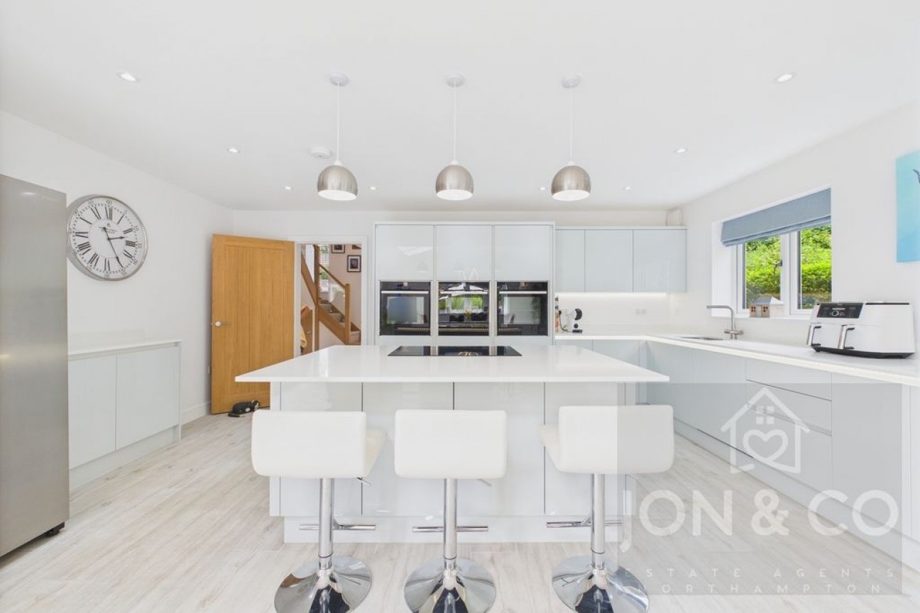 Pinetrees | Cottarville | NN3