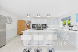 Pinetrees | Cottarville | NN3