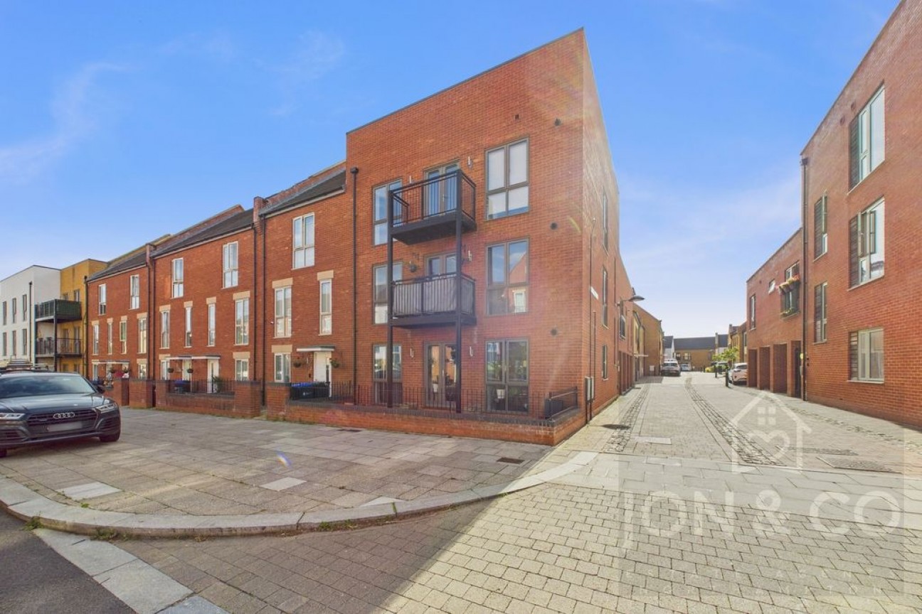 Ashby Wood Mews | Upton | NN5