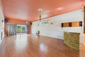 Cross Street | Moulton | NN3