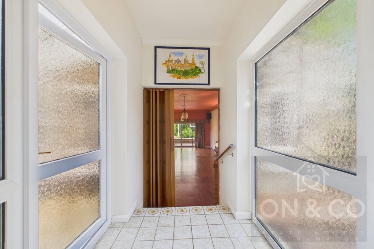 Cross Street | Moulton | NN3