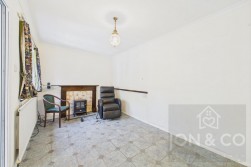 Cross Street | Moulton | NN3